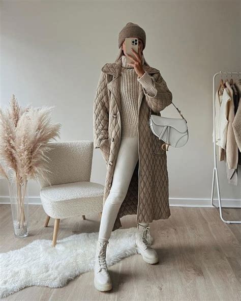 stylish τρόποι να φορέσεις τα nude μποτάκια σου Like cy