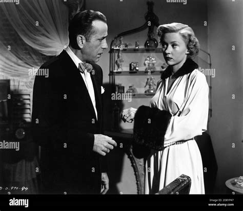 Humphrey Bogart And Gloria Grahame In In A Lonely Place 1950 Director Nicholas Ray Story Dorothy