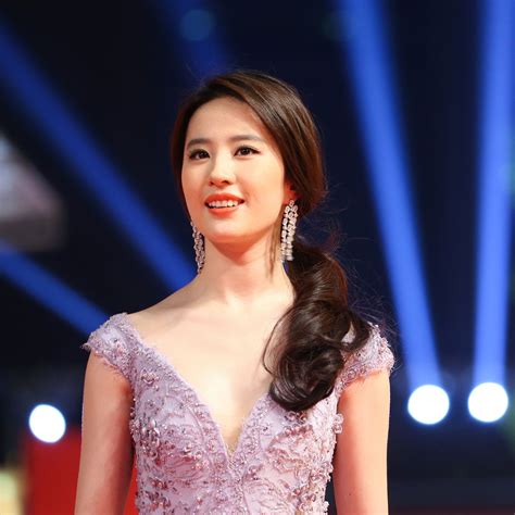 Liu Yifei 5 Things You Didnt Know 15 Minute News