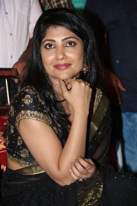 Kamalinee Mukherjee Hot Sizzling Full HD Images Pics Beautiful