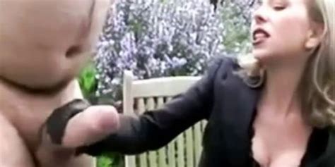 MILF caliente ordeñando esclavo sumiso video 1 Tnaflix