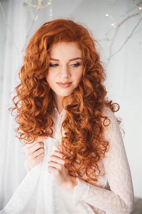 Pin By Klaudia Olma On Jglez Beautiful Women Beautiful Red Hair Red Haired Beauty Long Red Hair