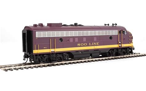 WalthersProto 920 49521 EMD FP7 F7B Soo Line 2501A 2501C Maroon