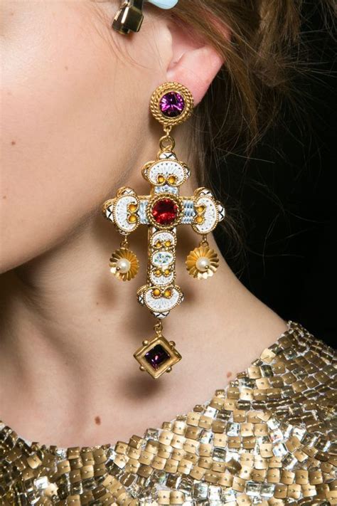 Dolce And Gabbana Fashion Show Details Dolce Gabbana Jewelry Beautiful