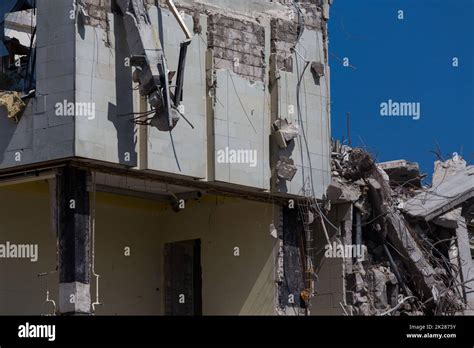 Demolished house before reconstruction Stock Photo - Alamy