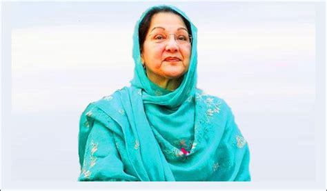 Kulsoom Nawaz Submits Nomination Papers For Na By Polls