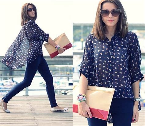 Blusa Con Estampado Azul Buscar Con Google Outfit Blusa Azul Marino