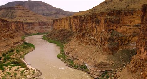 Desolation Canyon White Water Rafting - Green River | Mild to Wild