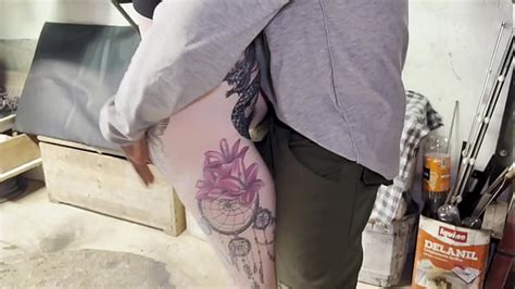 Vidéos nue au travail XVIDEOS