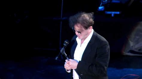 Григорий Лепс - Парус Крокус Сити Холл 04.12.12 - YouTube