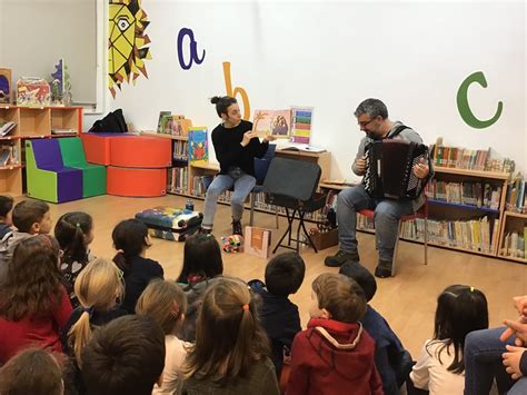 Biblioteca Epb Unha Maleta Chea De Sorpresas