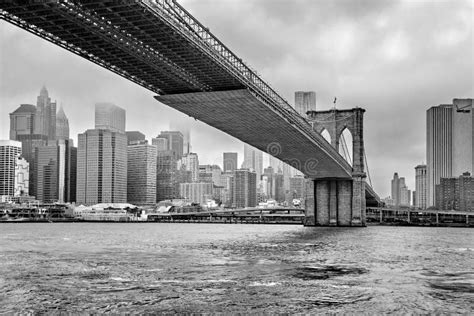 1,217 Photos de Pont De Manhattan Et De Brooklyn Noir Et Blanc New York ...