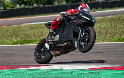 Ducati Releases New Black On Black Livery For Panigale V2 Roadracing