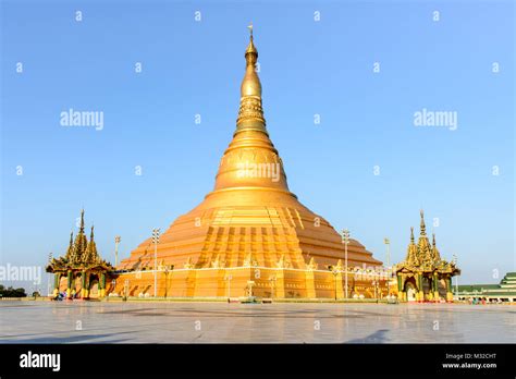 Uppatasanti Pagoda Nay Pyi Taw Myanmar Stock Photo Alamy