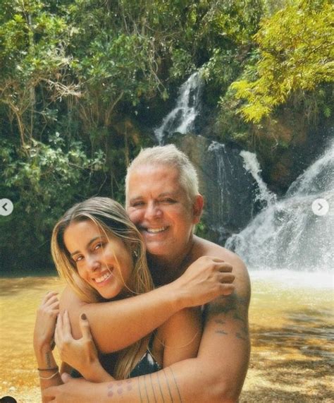 Gloria Pires se refresca em cachoeira as filhas veja álbum do passeio