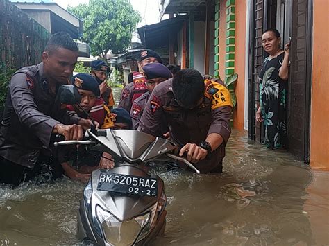 Ribuan Rumah Terendam Banjir Di Binjai Tagar