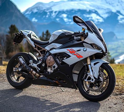 First Ride The 2020 Bmw S 1000 Rr M Sport Stunned Us On The Track Artofit