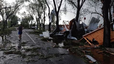 La Fuerte Tormenta Arras Y Dej Destrozos En Varias Localidades