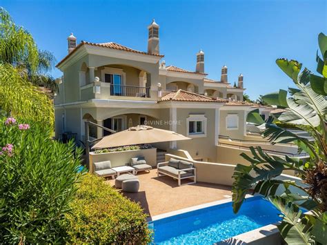 Luxury Villa With Garage Sea Views In A Lovely In Loul Algarve