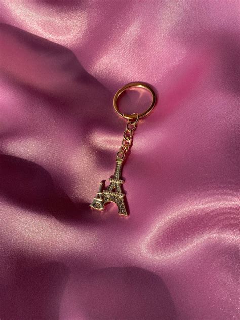 Gold Eiffel Tower Keychain Vbuy Co Za