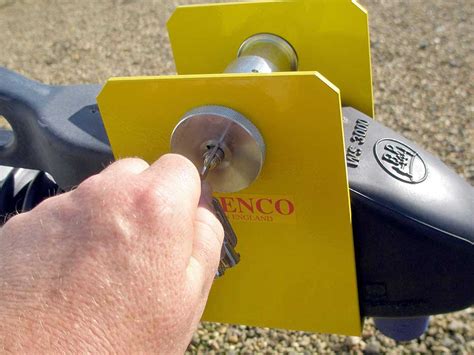 Milenco Super Heavy Duty Aks Hitchlock Caravan Security Product