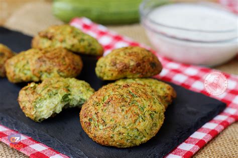 FRITTELLE DI ZUCCHINE AL FORNO Ricetta Leggera Senza Olio