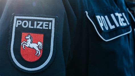 Afd Parteitag In Riesa Gewalt Durch Polizisten Aus Niedersachsen