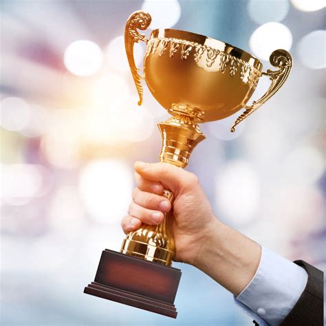 Custom Trophies And Awards Mediajoint