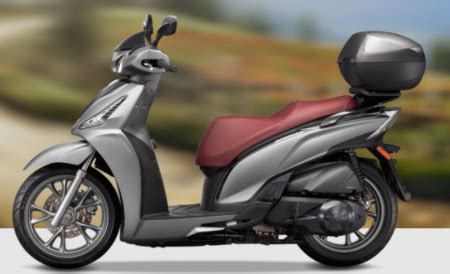 MAXI skúter Kymco New People S 300i ABS s Noodoe model 2024 E5