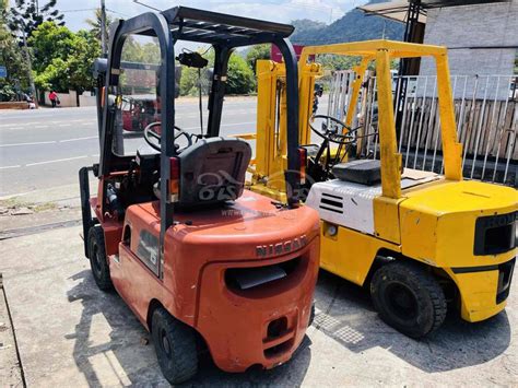 nissan forklift   petrol negotiable sri lanka