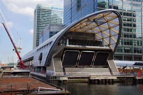 Canary Wharf Station (Crossrail) (Tower Hamlets, 2017) | Structurae