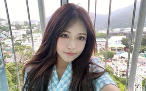 HOT Châu Tinh Trì lộ ảnh hẹn hò mỹ nhân kém 42 tuổi danh tính cô gái trong mối tình ông cháu