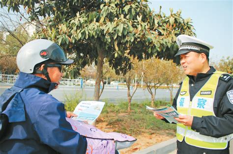 为群众平安出行保驾护航——记辉县市公安局交警大队三级警长翟磊磊 德耀中华 新乡网新闻中心