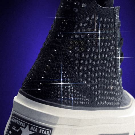 Converse Chuck 70 De Luxe Squared Avec Des Cristaux Swarovski Une Réinvention Audacieuse D Un