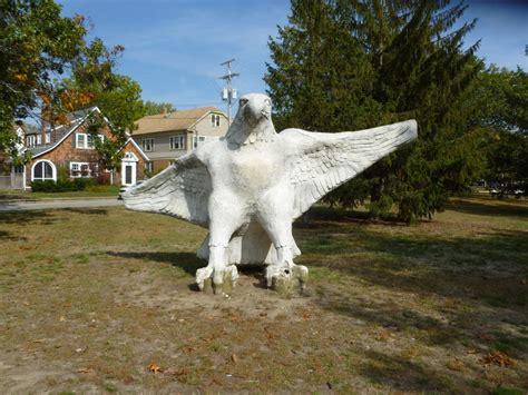 Photo-ops: Figurative Sculpture: Stone Eagle - Providence, RI