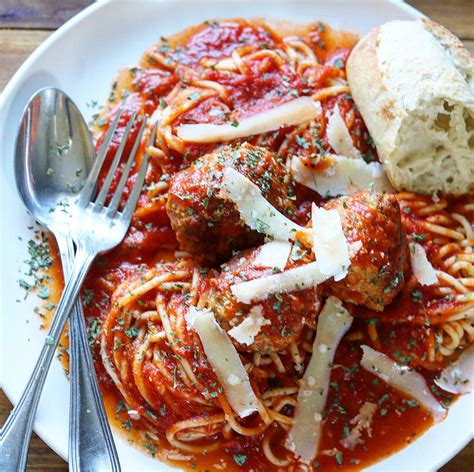 Easy Spaghetti And Meatballs A Cook Named Rebecca