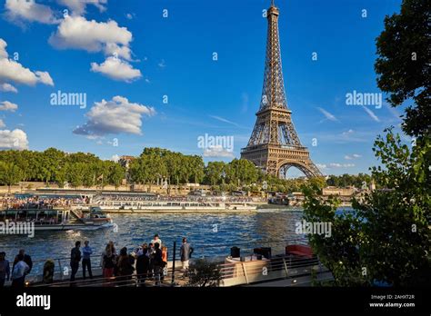 Tourist boat, Eiffel tower, River Seine, Paris, France Stock Photo - Alamy