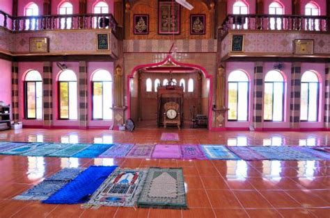 Masjid Dimaukom Pink Mosque Datu Saudi Ampatuan