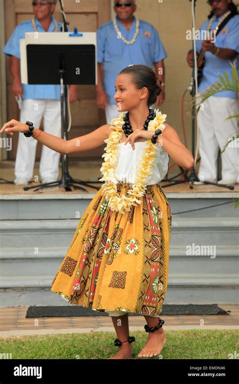 Hula Dancer Hawaii Hi Res Stock Photography And Images Alamy