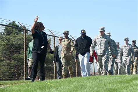 Army Reserve Soldiers And Civilians Walk For Sexual Assault Awareness Article The United