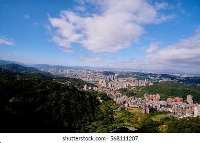 398 Maokong gondola Images, Stock Photos & Vectors | Shutterstock