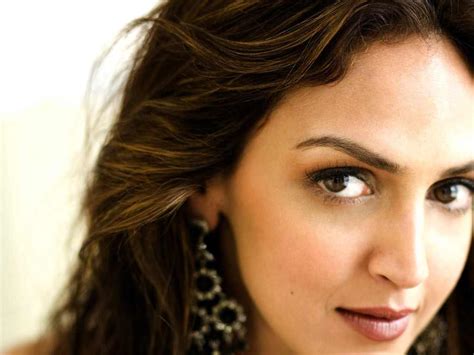 Sexy Esha Deol Hot Photos Gallery