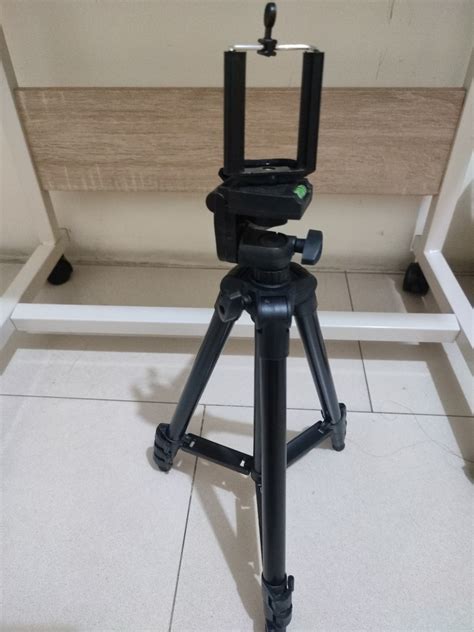 Tripod Black Dengan Holder U Fotografi Di Carousell