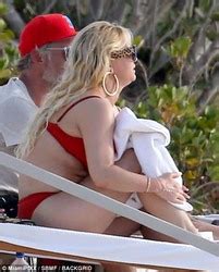 SWIMWEAR Jessica Simpson Wearing A Bikini At A Beach In The Bahamas LQ TAG Phun Org