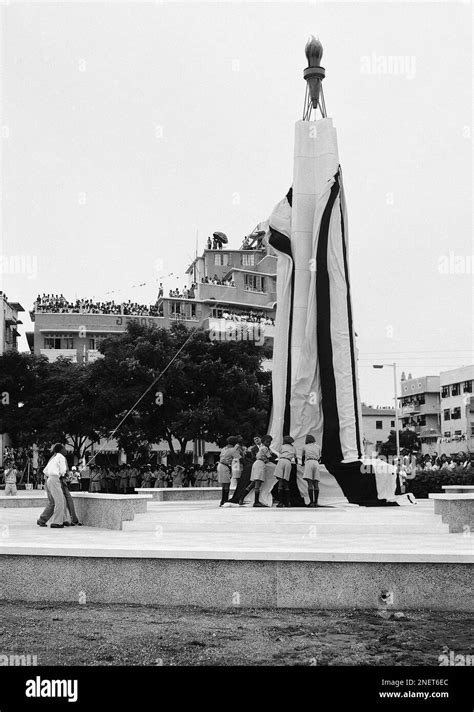 Tanganyika Prime Minister Julius Nyerere Unveils The Independence