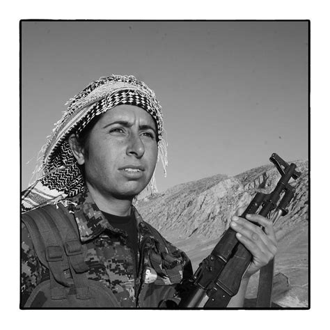 Alfred Yaghobzadeh Photography Portraits Of Yazidi Women Fighters Iraq