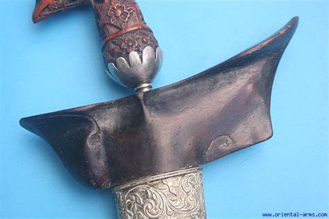 Oriental Arms Fine Keris Dagger With Ivory Handle Sumatra