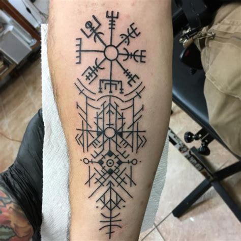 As 72 melhores ideias de Tatuagem Viking e Mitologia Nórdica