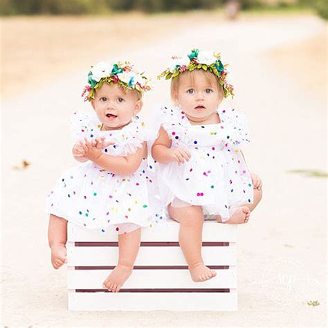 Sisters Who Gave Birth To Twin Cousins Minutes Apart Recreate