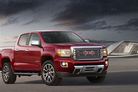 2019 Gmc Canyon Sacrifices Space Even Among Midsize Pickups